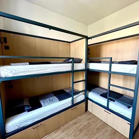 Hostel Onefam Arbes Prag