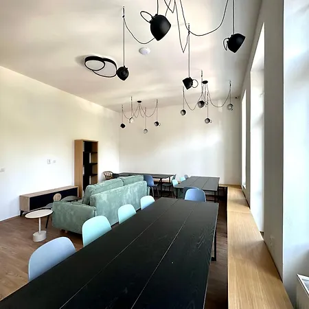 Onefam Arbes Hostel Prag