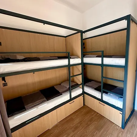 Onefam Arbes Хостел