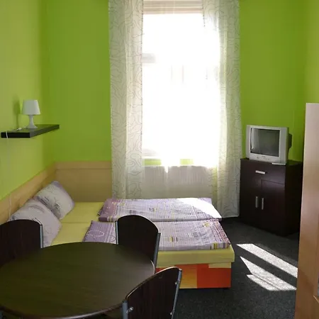 Onefam Arbes Хостел