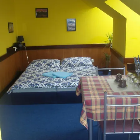 Onefam Arbes Прага