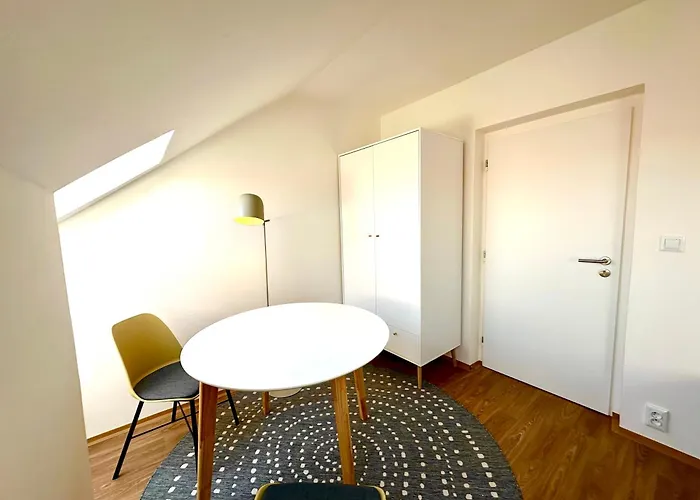 Hostel Onefam Arbes Prague